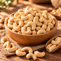 Castañas de cajú sin sal en un bowl de madera